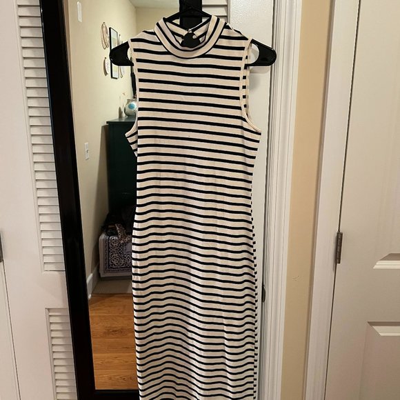 Black and White Striped Body Con Dress - Picture 1 of 2